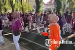 Laboratorium-CITO-Surabaya-menggelar-line-dance-bersama-komunitas-di-Car-Free-Day-Darmo.jpg