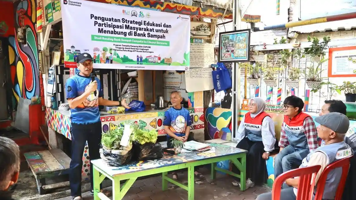 Dukung Lingkungan, Pertamina Patra Niaga JBB Ajak Bank Sampah Campaka Berguru ke Kampung Cibunut - Tribunjabar.id