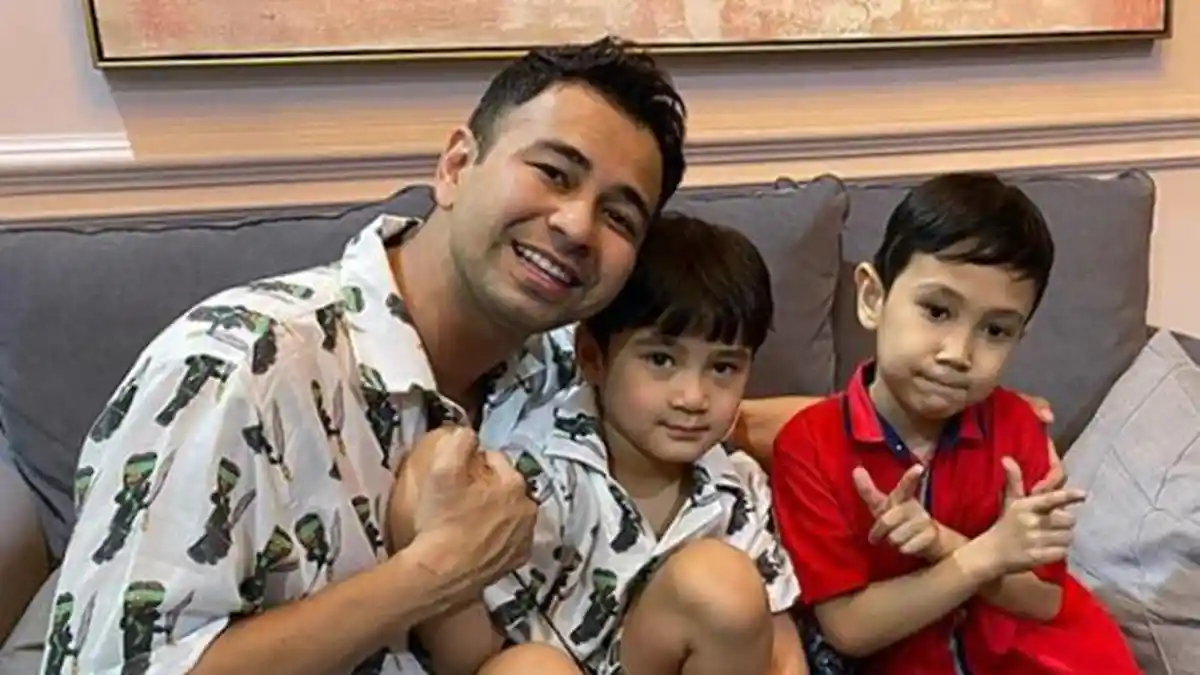Pertemuan Rafathar dengan Sosok Kembarannya yang Viral di Ulang Tahunnya yang ke-5