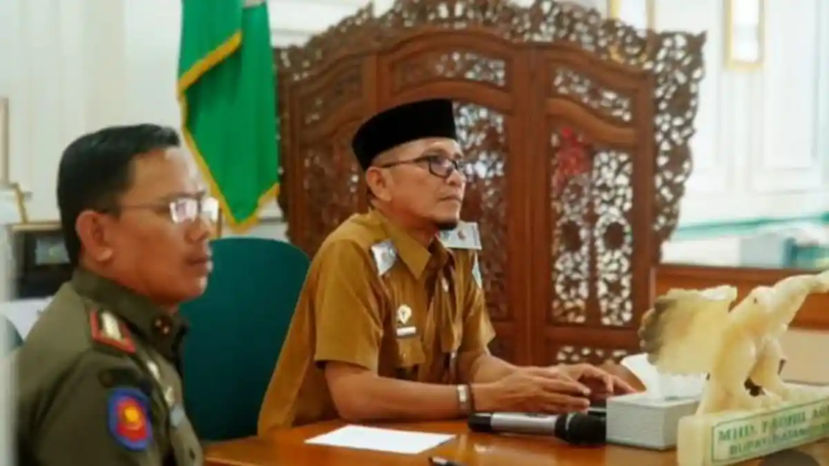 Perkuat Kamtibmas, Pemkab Batang Hari Tingkatkan Kapasitas Satlinmas - Tribunjambi.com