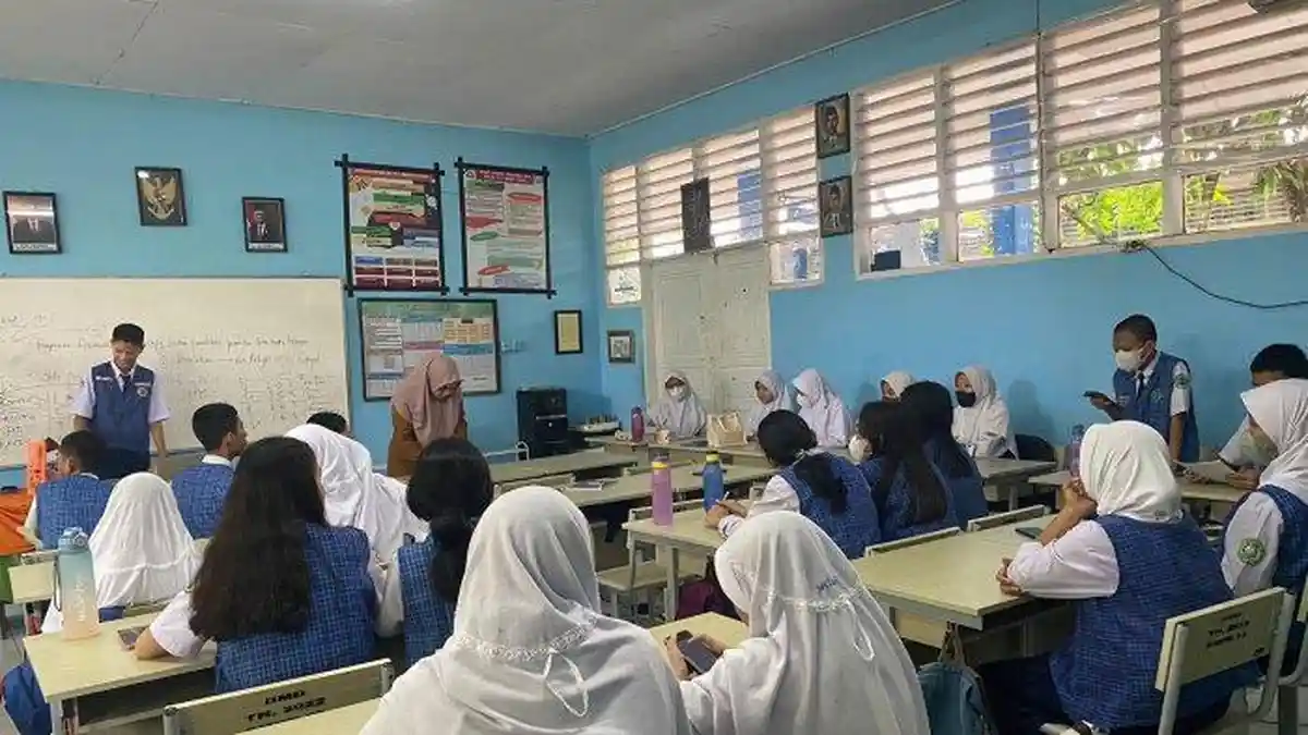 Jawaban Informatika kelas 4 Halaman 34 35: Ketika di Ruang Laboratorium Komputer Kalian Boleh