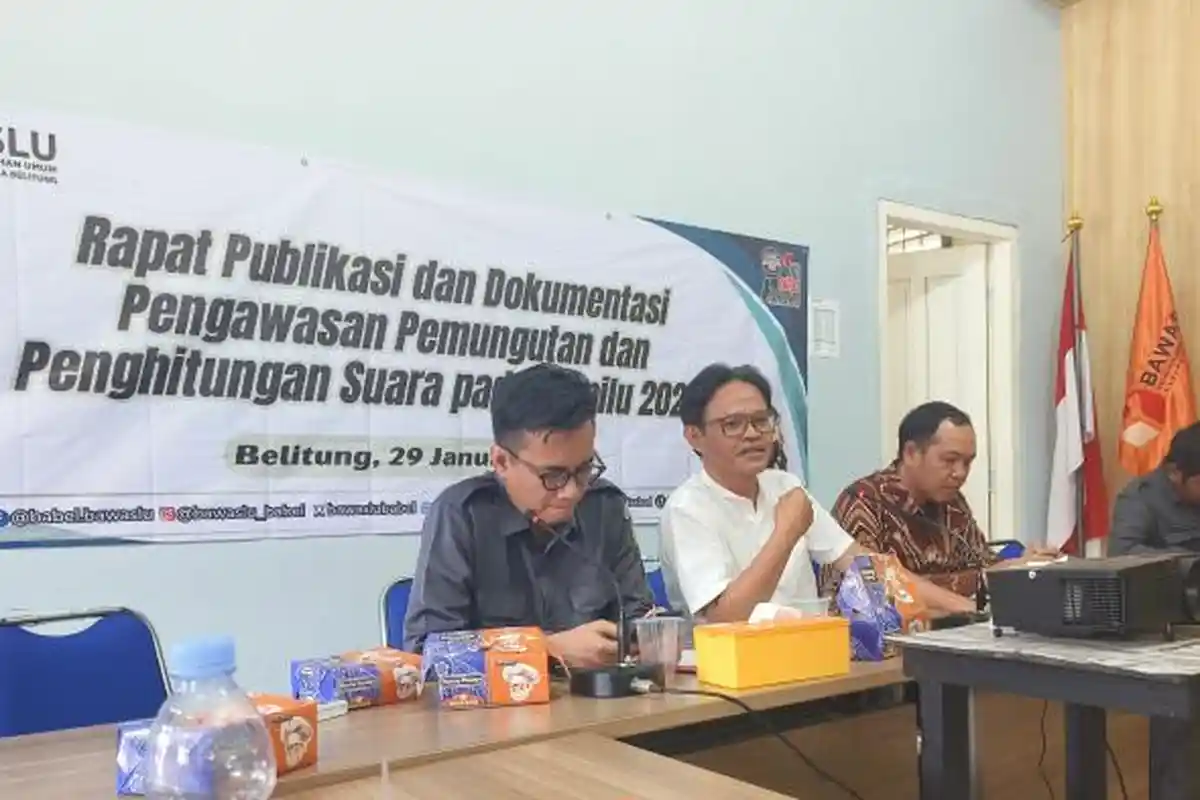 Bawaslu Babel Paparkan Persiapan Pengawasan Tungsura kepada Awak Media di Belitung
