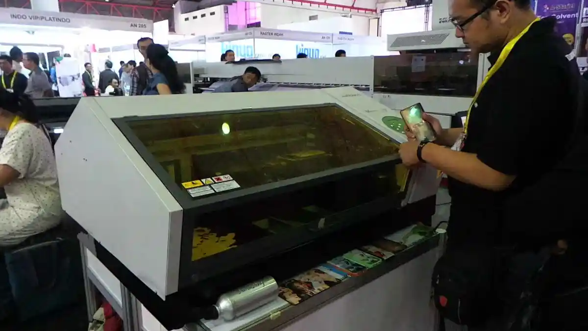 Kecanggihan Mesin Cetak 3D Sita Perhatian Para Pengunjung Allprint Indonesia 2015