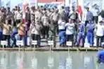 PanglimaTNI dan Kapolri Tanam 20.000 Mangrove Cegah Abrasi
