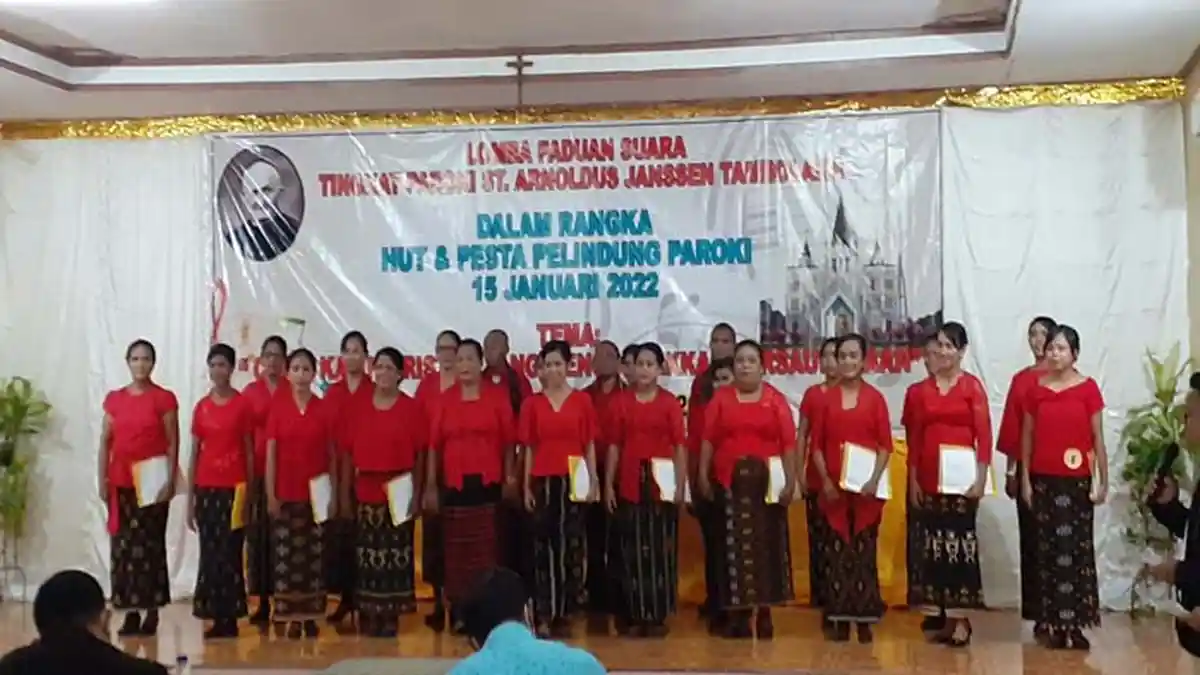 14 Paduan Suara Meriahkan Peringatan HUT Paroki Tambolaka, Sumba Barat Daya