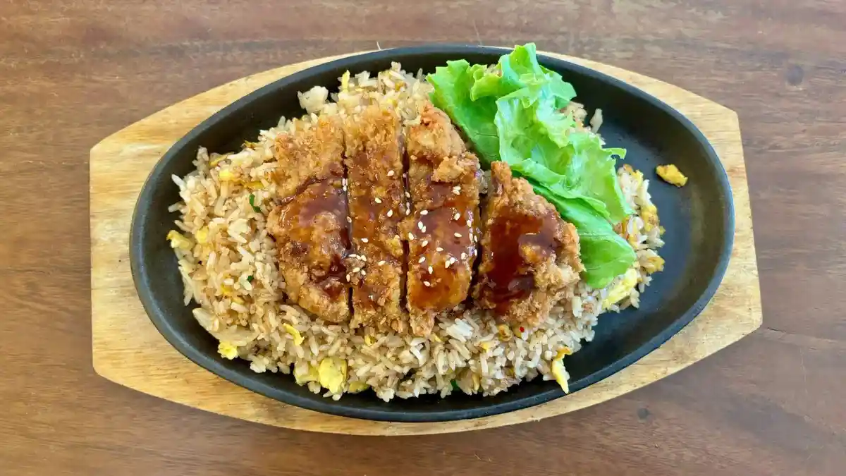 Rijzen Cafe & Eatery Luncurkan 7 Kuliner Asia tuk Pecinta Kuliner di Ambon - Rijzen-1.jpg
