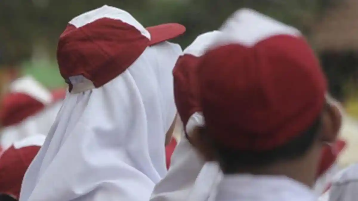 Balasan Ortu Tampar Guru karena Pukul Anaknya di Sekolah, Kepsek sempat Melerai, Berakhir Dimutasi