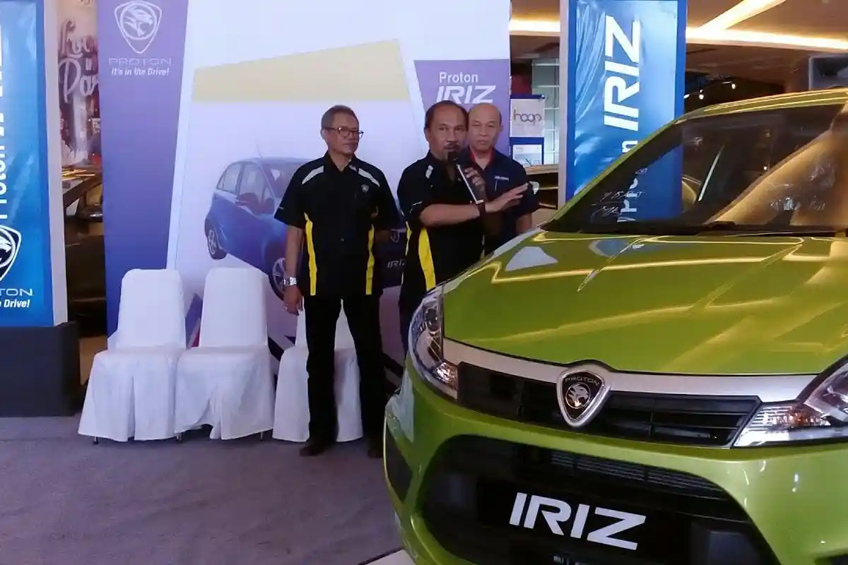 Proton Iriz resmi Mengaspal di Makassar