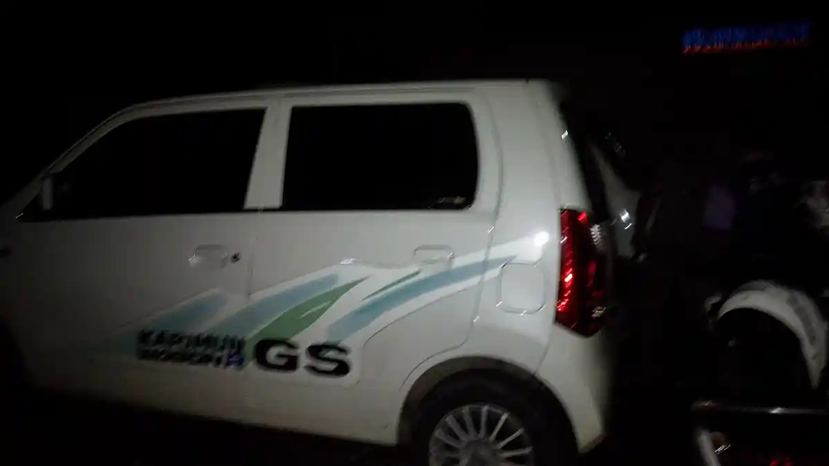 BREAKING NEWS : Karimun Wagon 'Test Drive' Diler Mobil di Semarang Dibawa Kabur Calon Pembeli