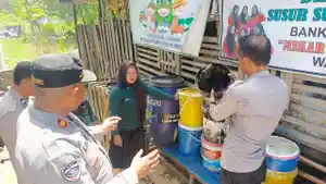 20260429_Bank-Sampah-Mekar-Bersama-di-Waru-mengolah-sampah-jadi-kompos-dan-produk-kerajinan.jpg