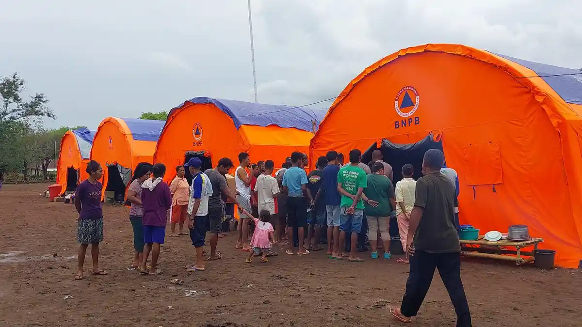 Pj Bupati Flores Timur Ungkap Progres 3 Tempat Relokasi Pengungsi Gunung Lewotobi