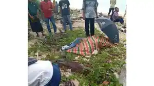 Warga-melakukan-proses-evakuasi-terhadap-pemancing.jpg