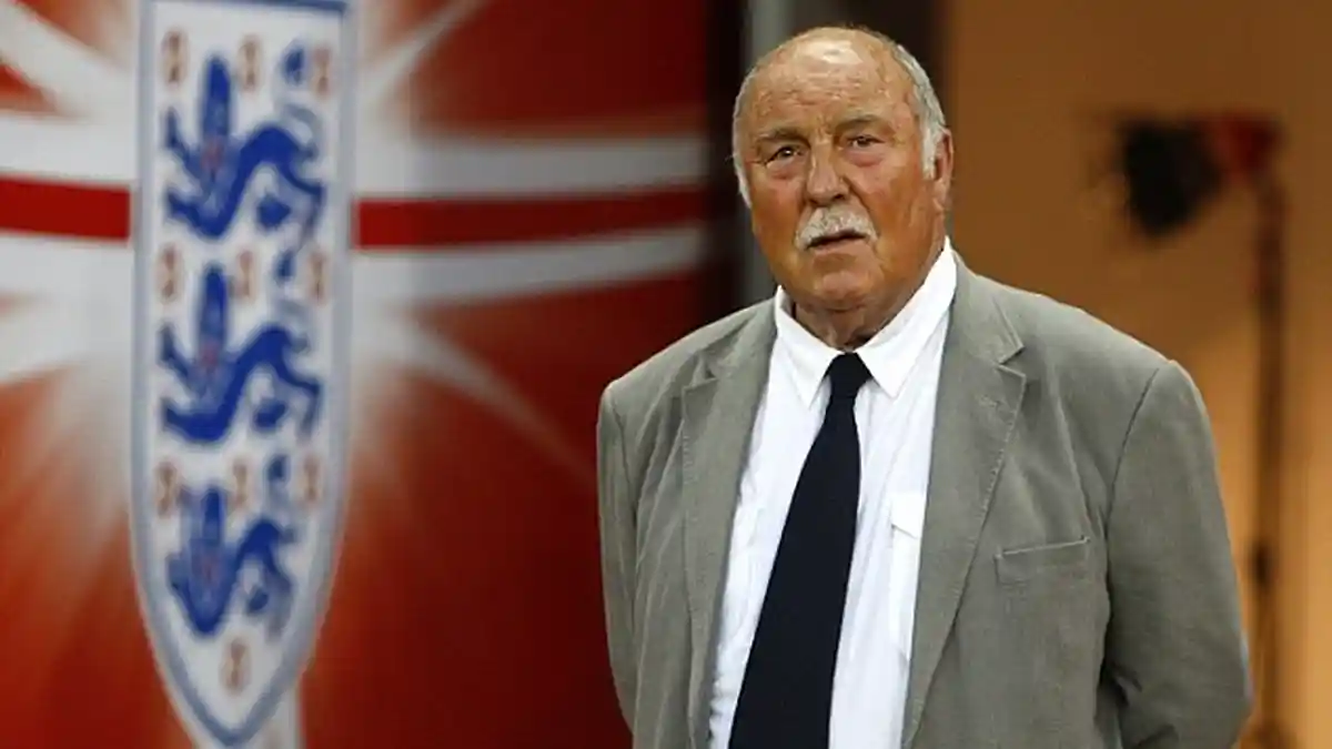 FA Galang Dana untuk Obati Stroke Jimmy Greaves