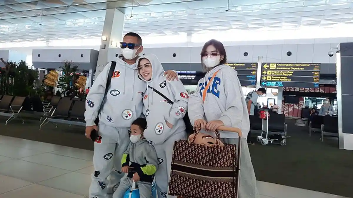Rayakan Tahun Baru di LA, Bella Shofie Berangkat Bersama Keluarga