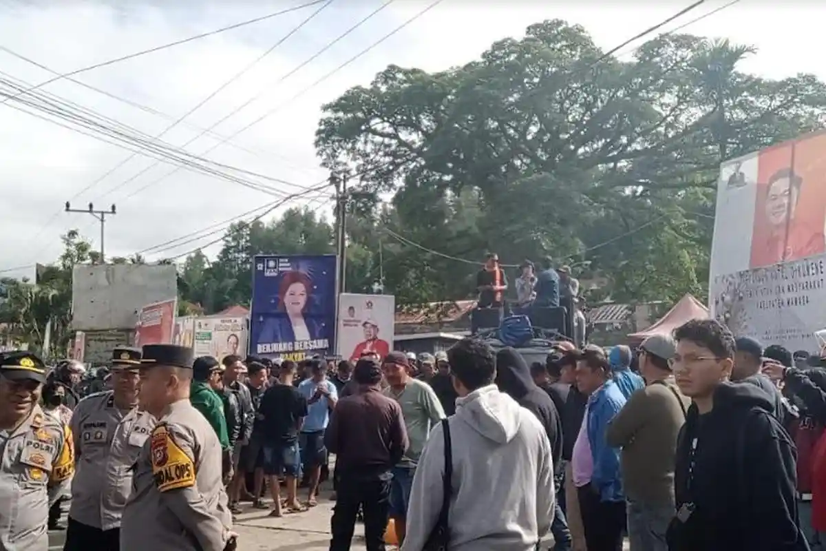 Polres Mamasa Turunkan 100 Polisi Kawal Unjuk Rasa Massa Pembela Yakub F Solon