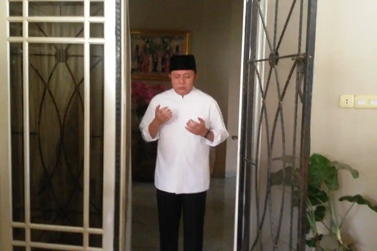 Unggul Sementara Berdasarkan Quick Count, Herman Deru Tulis Kalimat Menyentuh Ini, Mawardi Nangis