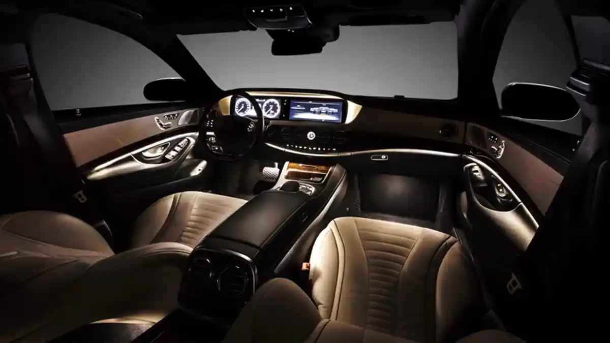 Kulit Buaya dan Lapisan Emas Bikin Mewah Interior Mercedes-Benz S-Class