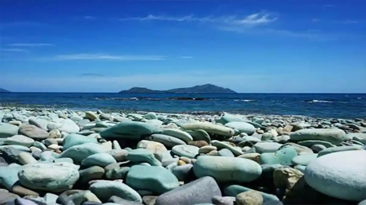 Wisata NTT,  Rekomendasi 4 Pantai Indah dan Eksotik Saat Liburan ke Ende