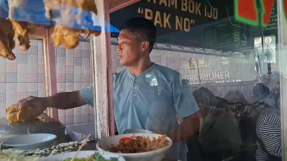 Soto Ayam Bok Ijo, Kuliner Khas Kediri Tak Pernah Sepi di Masa Mudik