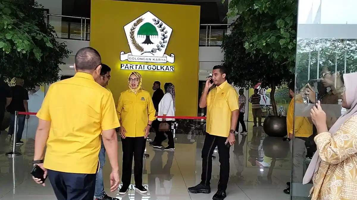 Bobby Nasution Hadiri Rapat Golkar Persiapan Pilkada 2024, Gabung Jadi Kader?