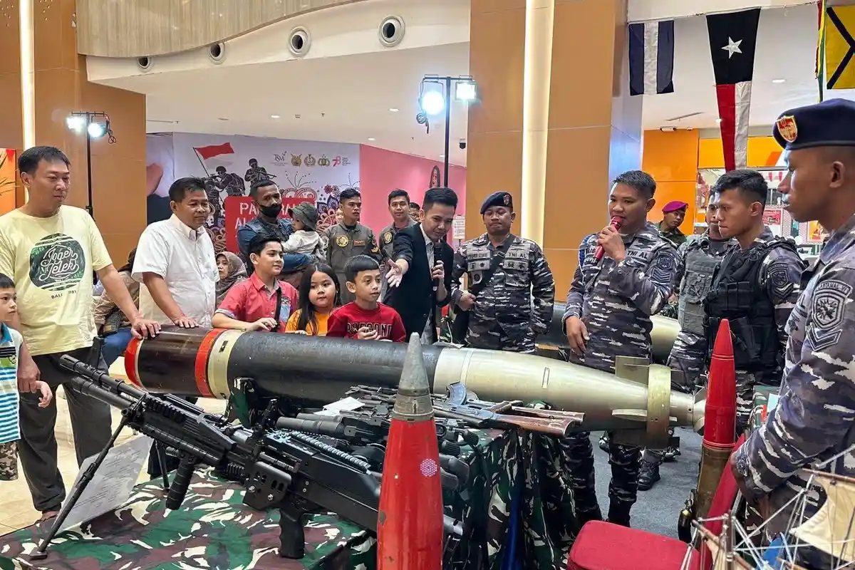 Mau Lihat Alat Tempur Andalan TNI-Polri? Yuk ke Pameran Alutsista di TSM Makassar