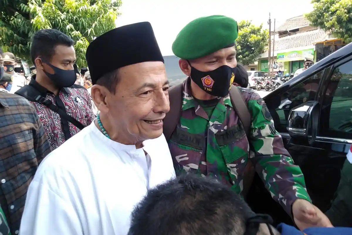 Habib Luthfi Sebut Ibarat Orang Makan di Warung, Contoh Kerukunan Umat Beragama