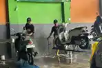 Cuci Motor Mita Ternate Selalu Ramai, Bisa Sampai 100 Motor per Hari!