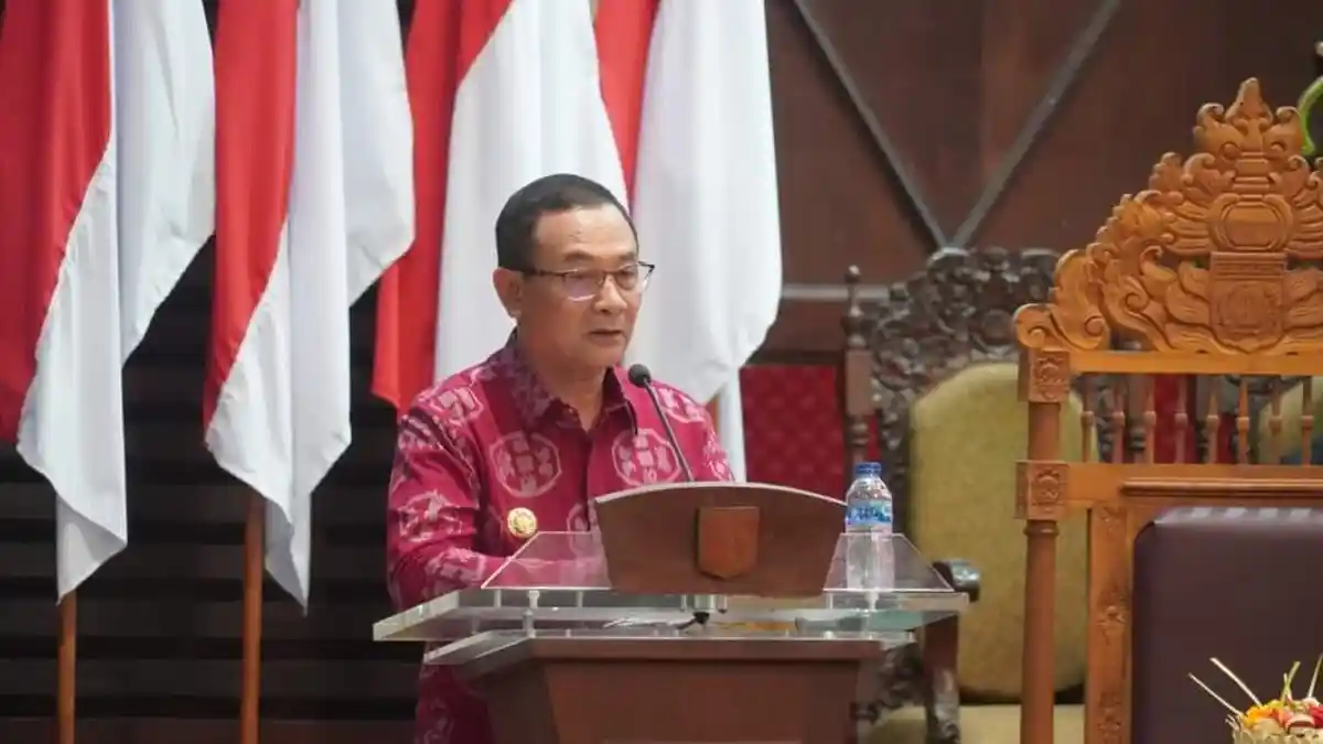 Bupati Gede Dana Imbau ASN dan Guru Dukung Kepemimpinan Baru di Karangasem