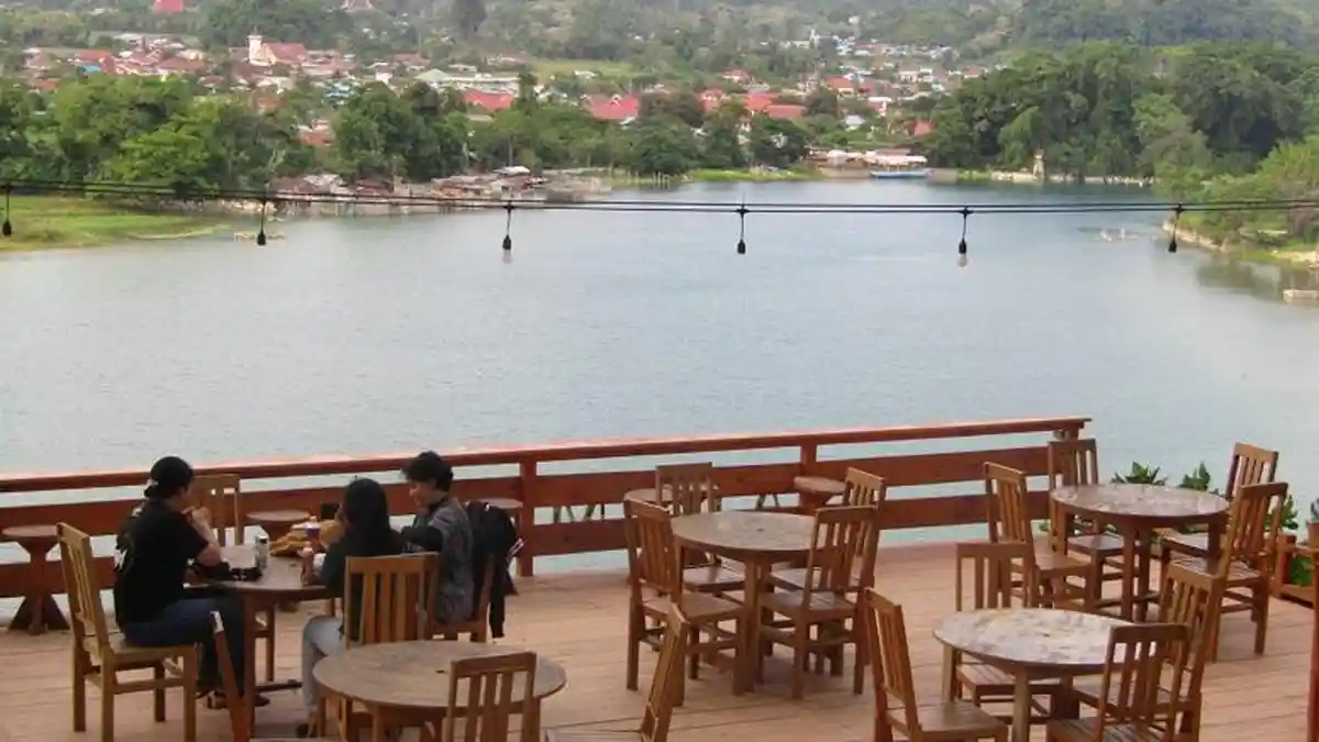Objek Wisata Atalambu Hill di Tentena Tawarkan Pengalaman Lihat Danau Poso dari Ketinggian