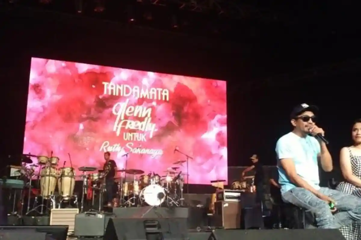 Download MP3 Lagu Sedih Tak Berujung Glenn Fredly, Dilengkapi Video Klip YouTube Sedih Tak Berujung