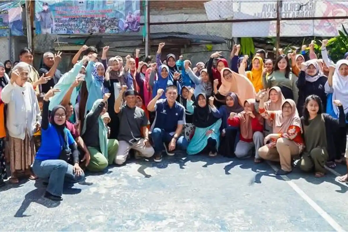 Gelar Tebus Murah Sembako, Rasyid Diapresiasi Warga