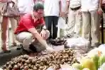Sandiaga Uno Kunjungi Bazar Pasar  Garuda