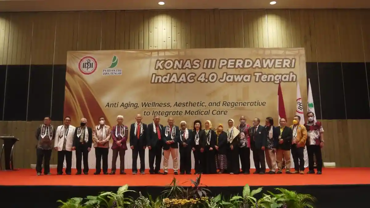 Profesor Purnawan Junadi Terpilih Menjadi Ketua Umum Persatuan Dokter Anti-Aging dan Estetik
