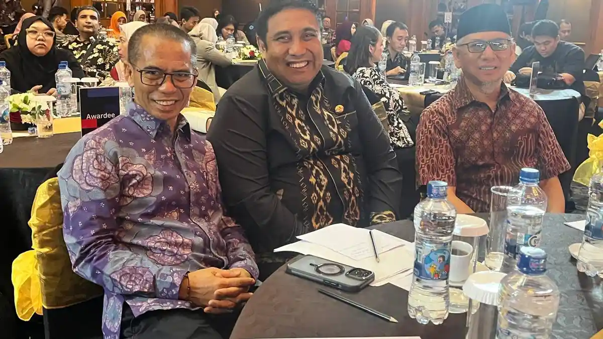 Wamendagri Bima Arya Menyapa Khusus Bupati Maros Chaidir Syam di Cika Loka Fest 2026: Sahabat Saya! - Tribun-timur.com