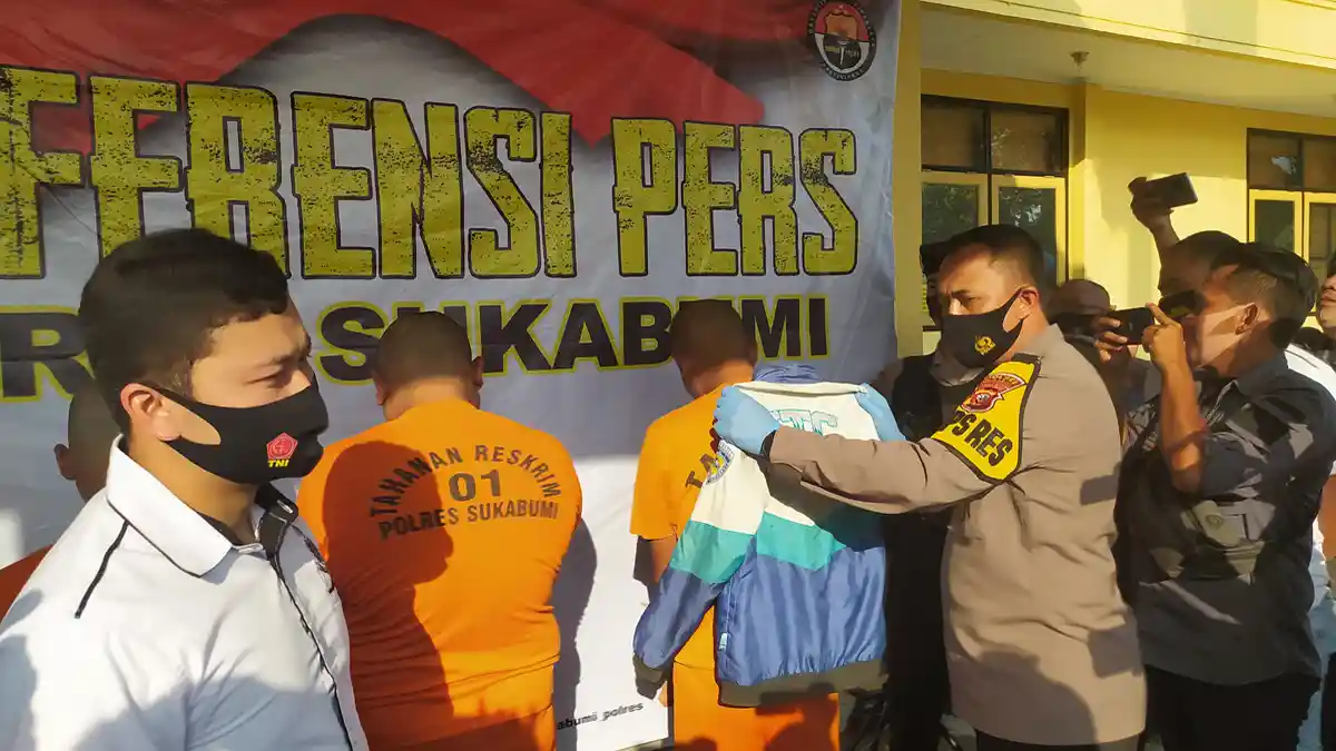 Garang saat Merusak Warung, Berandalan Bermotor dari Sukabumi Ini Nangis saat Digelandang Polisi