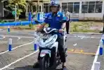 ujian-praktek-sim-C-di-Polres-trenggalek.jpg