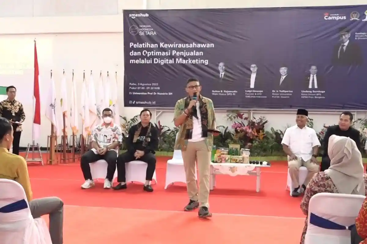 Sandiaga Beri Pelatihan Ribuan Mahasiswa Bengkulu Agar Siap Buka Lapangan Kerja