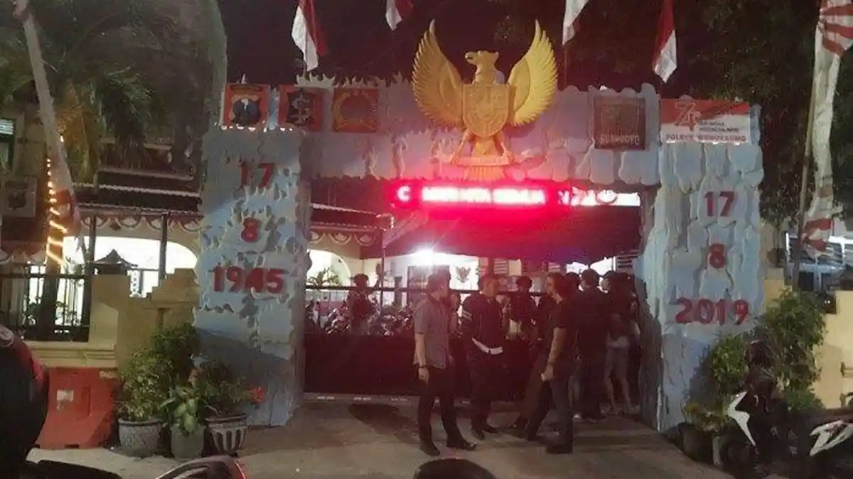 Pasca Polsek Wonokromo Diserang, Tiga Polisi Dapat Kenaikan Pangkat Luar Biasa
