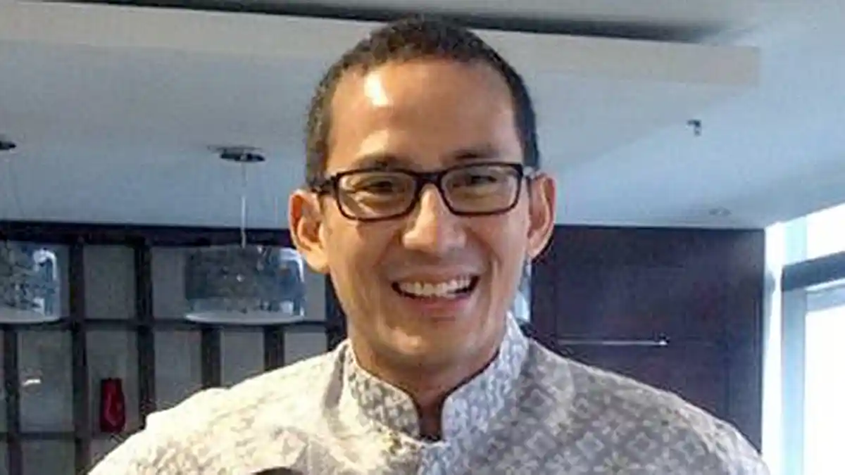 Sandiaga Uno Minta Maaf Memasuki Jalur Busway