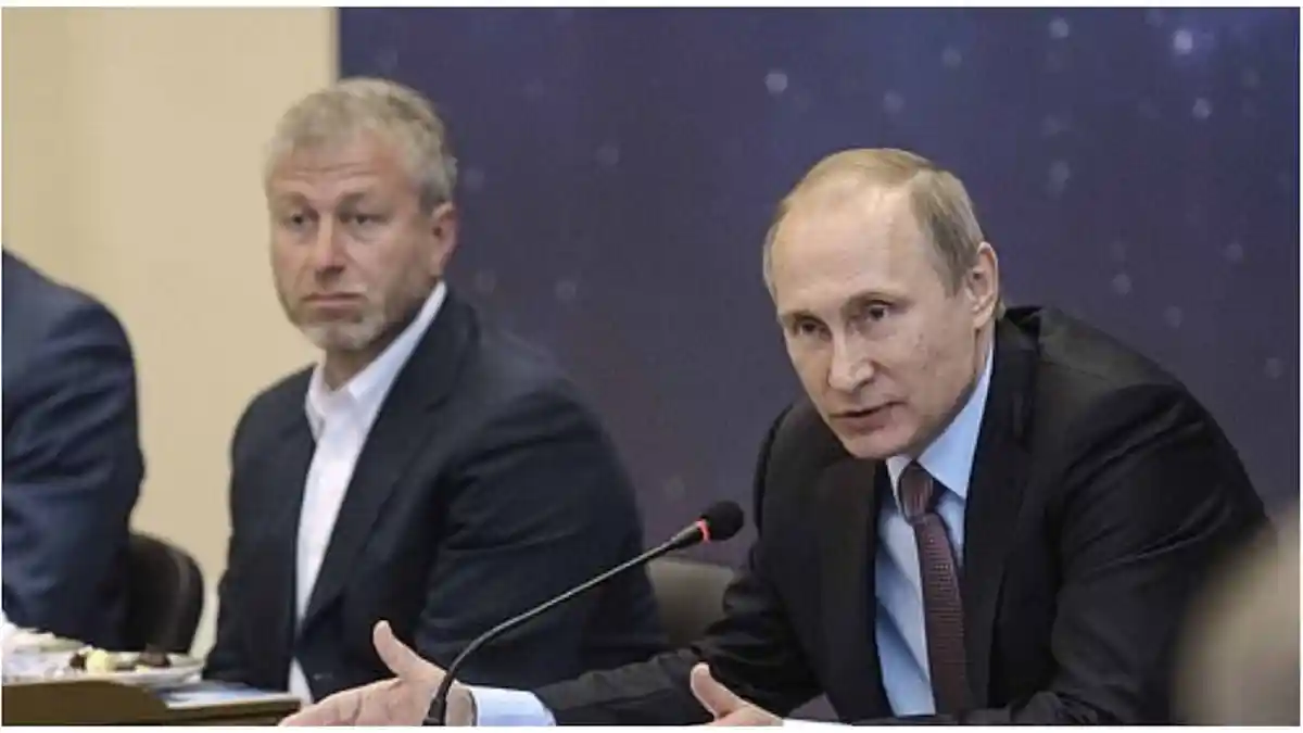 Pernyataan Kolega Vladimir Putin, Konglomerat Rusia Roman Abramovich Lepas Kepemilikan Chelsea