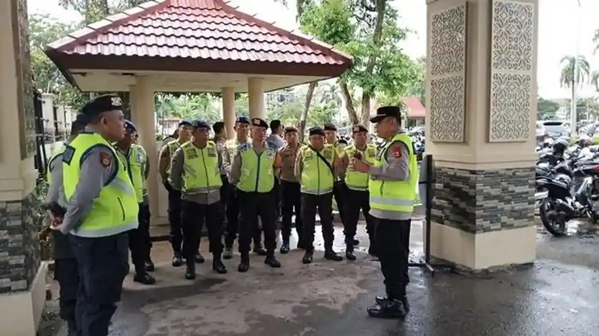 Mahasiswa dari Berbagai Kampus Bergerak ke DPRD Sumsel, Bawa 8 Tuntutan