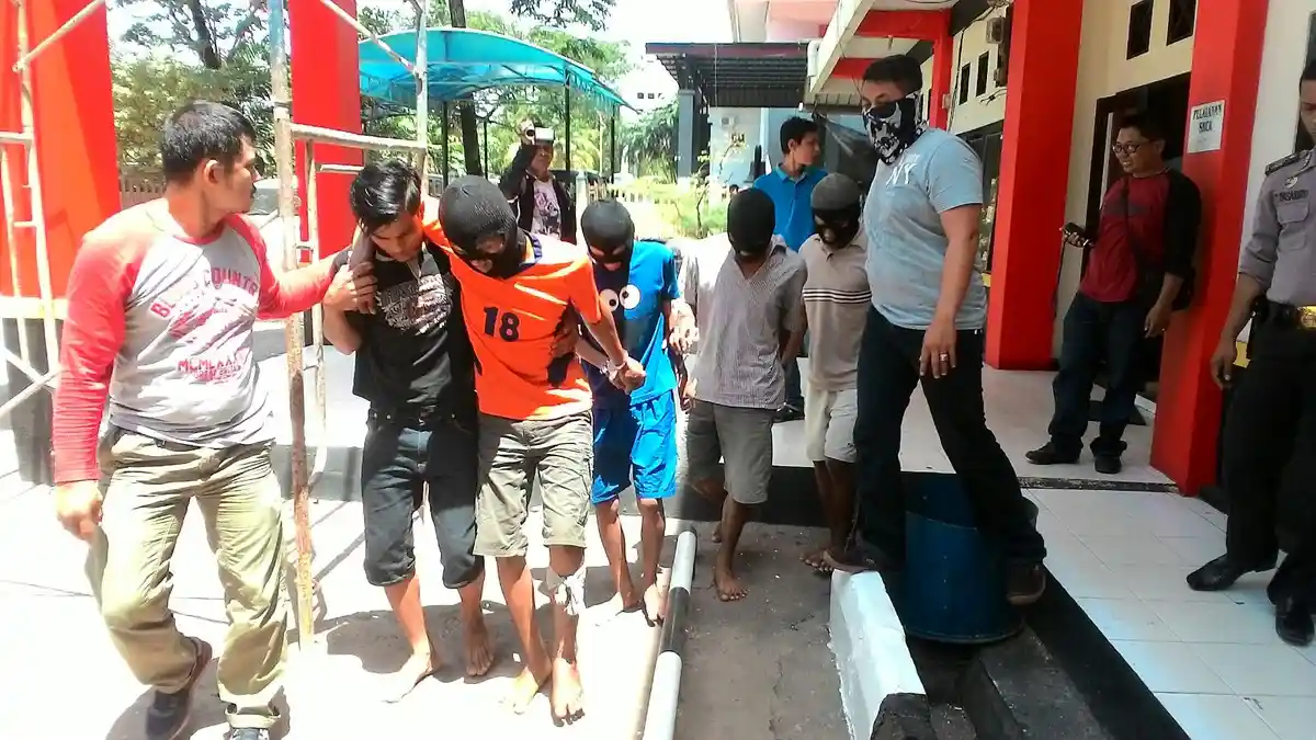 Dua Pelaku Curas Terkapar Setelah Berusaha Kabur Saat Diringkus Polisi