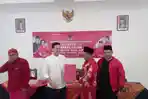 Mohammad-Nizar-Kherid-mendaftarkan-diri-sebagai-Bacawabup-ke-DPC-PDIP-Sumenep.jpg
