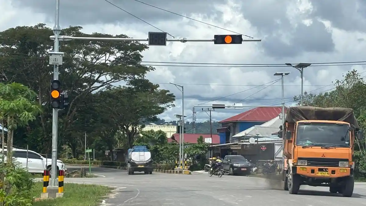 Pembatasan Solar di SPBU Malinau, Sopir Truk Harus Antre Lebih Awal