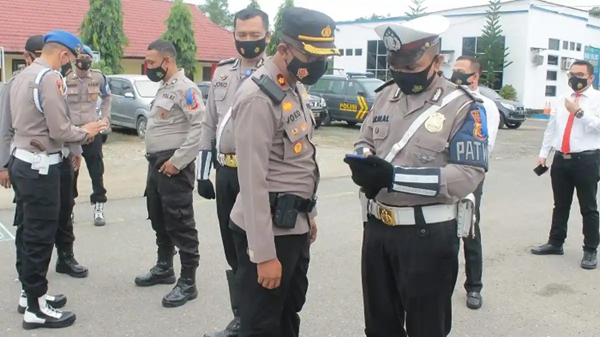 Sidak HP Personel, Polres Aceh Utara Janji Tindak Tegas Anggota Jika Kedapatan Main Chip Domino