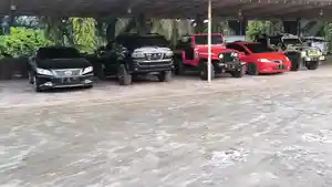 MOBIL-PARPOL-Mobil-dengan-branding-PSI-terparkir.jpg