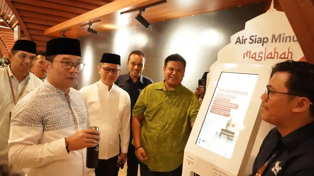 Berkat bank bjb Syariah, Masjid Al Jabbar Sekarang Dilengkapi 6 Mesin Air Siap Minum
