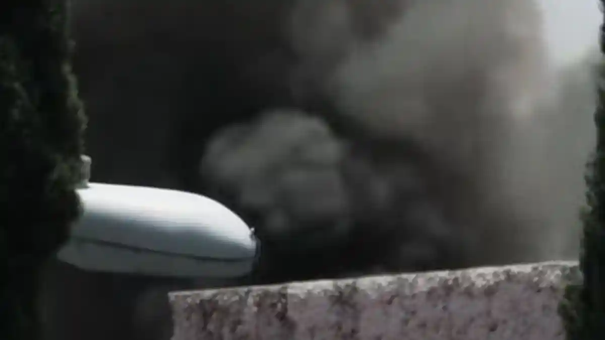 Asap Hitam Terus Mengepul dari Rumah Kremasi, Jumlah Mayat yang Dikremasi dalam Sehari Mengejutkan