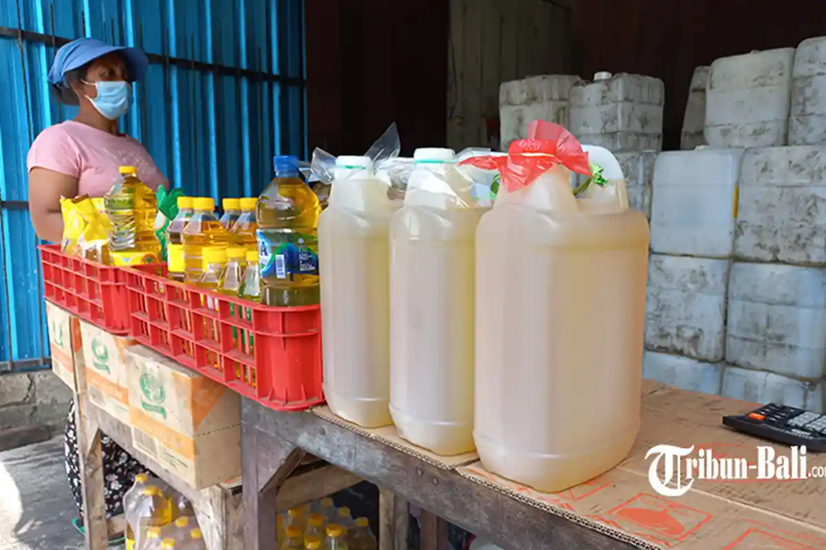 Disperindag Denpasar Sebut Stok Minyak Goreng di Kota Denpasar Cukup hingga 6 Bulan