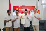 Penyerahan-rekomendasi-Gerindra-untuj-pasangan-Gus-Yani-Alif-di-Pilkada-Gresik-2024.jpg